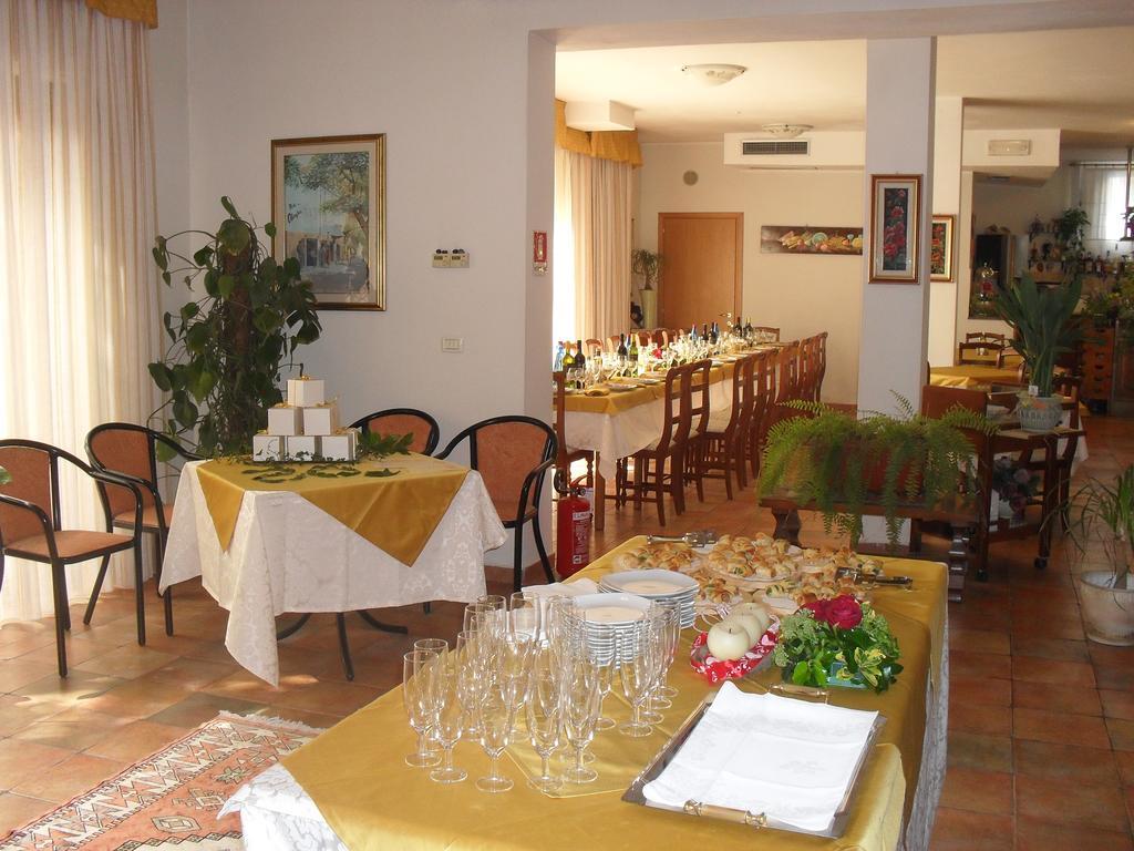 Albergo Ristorante Olimpia Abbadia San Salvator Kültér fotó
