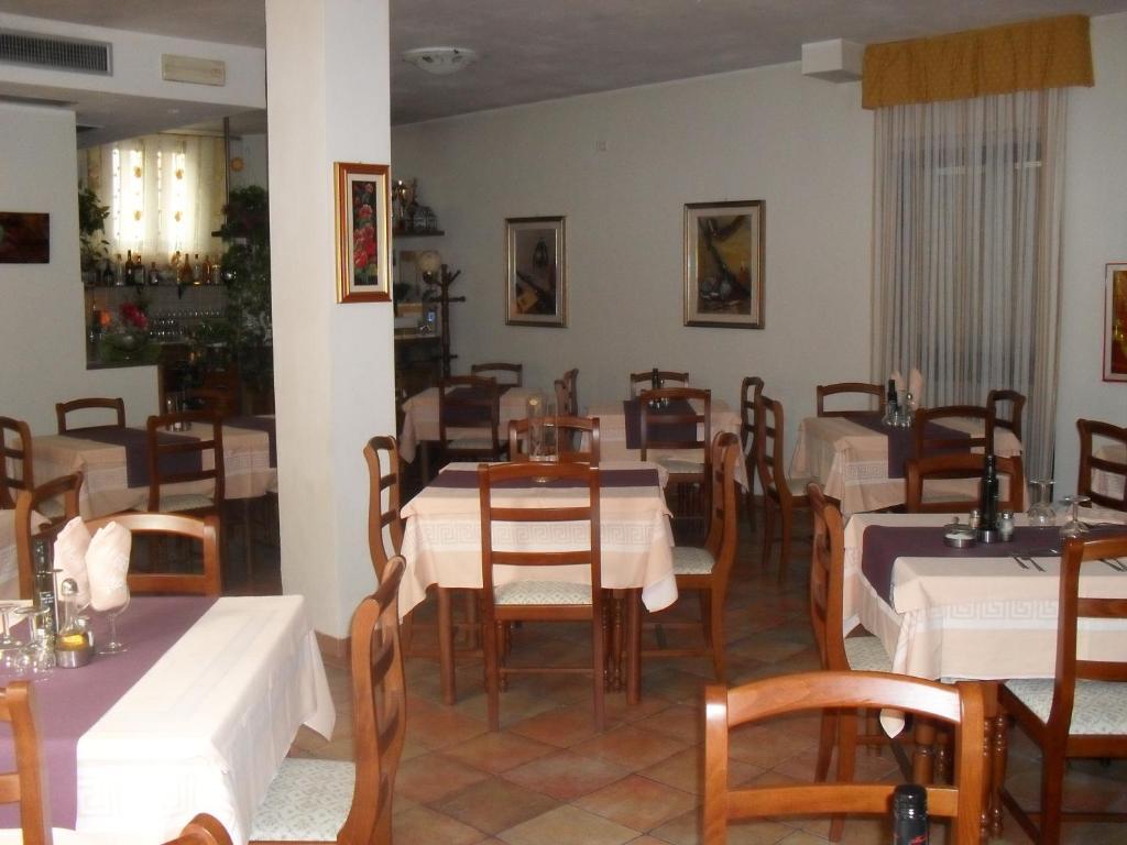 Albergo Ristorante Olimpia Abbadia San Salvator Kültér fotó