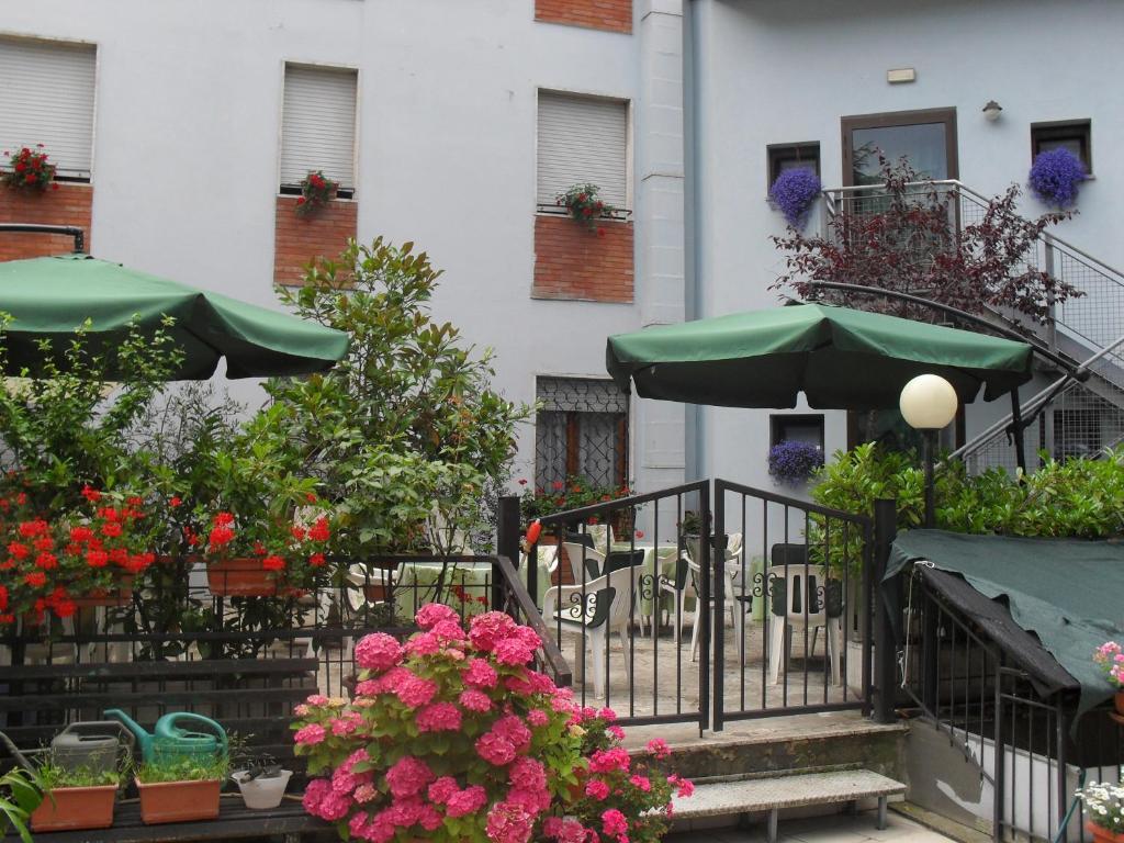 Albergo Ristorante Olimpia Abbadia San Salvator Kültér fotó